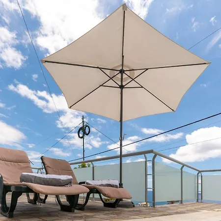 The Blue Pearl-villa Paul Semesterbostad