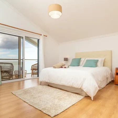 The Blue Pearl-villa Paul Calheta (Madeira)