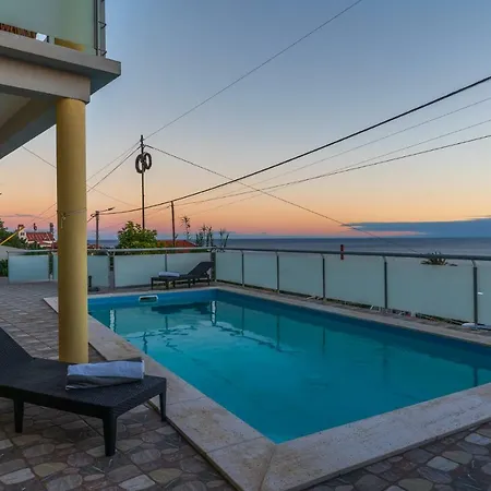 The Blue Pearl-villa Paul Calheta (Madeira)