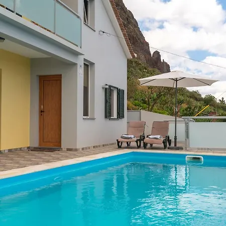 The Blue Pearl-villa Paul * Calheta (Madeira)