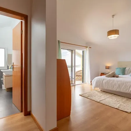 The Blue Pearl-villa Paul Calheta (Madeira)