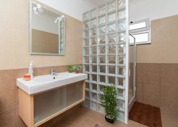 The Blue Pearl-villa Paul * Calheta (Madeira)