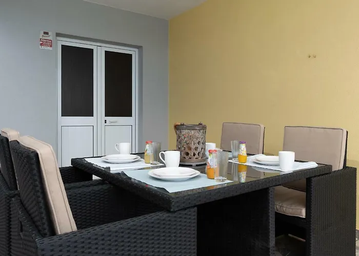 The Blue Pearl-villa Paul * Calheta (Madeira)